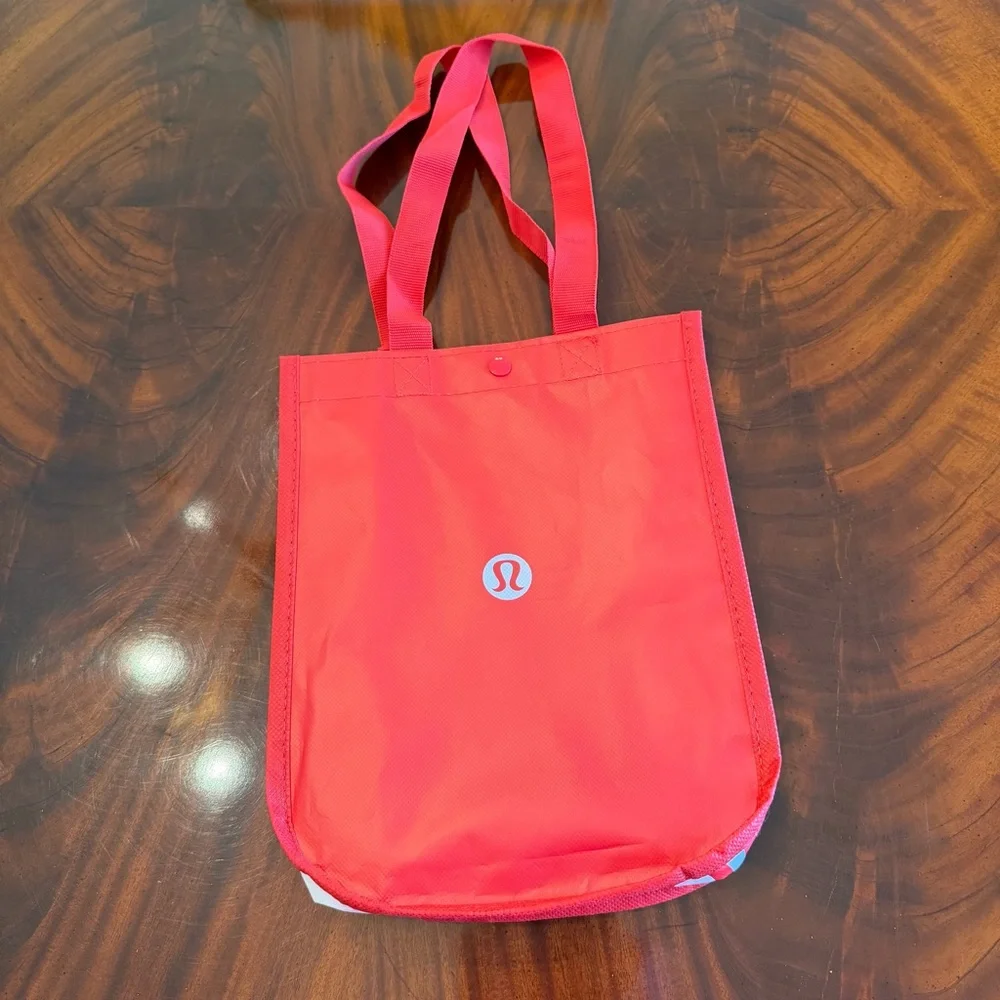 NEW Lululemon Small Reusable Shopper Bag Red
